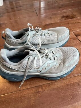 Saucony Men’s Guide 17 Running Shoes -Brand new insoles